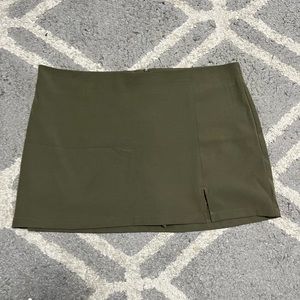 Green mini skort